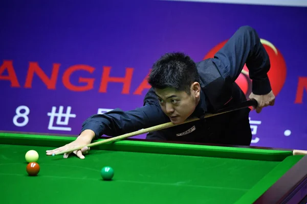 Liang Wenbo China Plays Shot Kyren Wilson England First Match — ストック写真