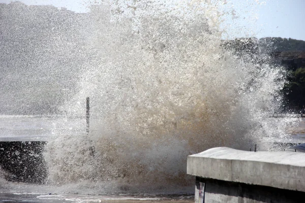 Enorma Vågor Från Tid Vattens Borrning Orsakad Typhoon Trami Den — Stockfoto