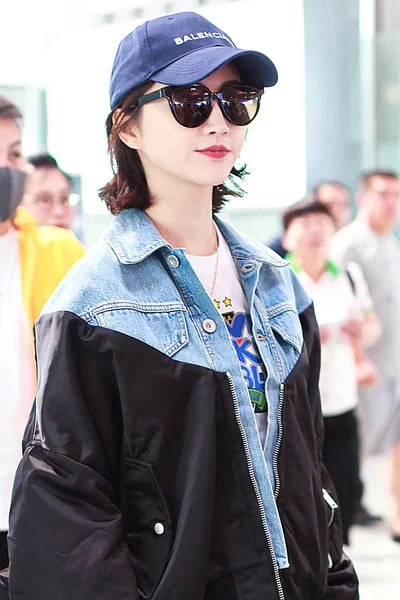 中国女演员静田于2018年9月3日抵达北京首都国际机场 然后出发 — 图库照片