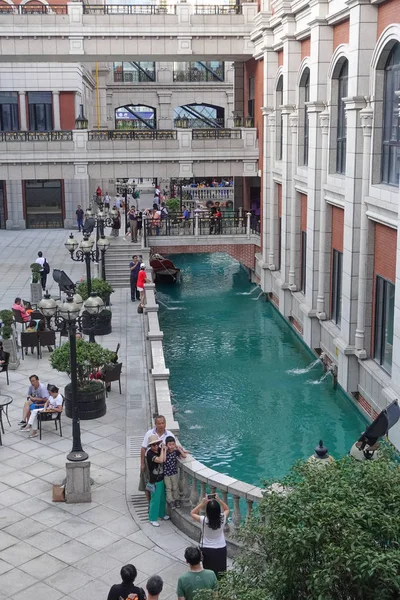 Uitzicht Een Waterweg Venetië Stijl Europese Gebouwen Shanghai China September — Stockfoto