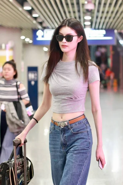 Modelo Chinês Sui Sui Ele Chega Aeroporto Internacional Capital Pequim — Fotografia de Stock