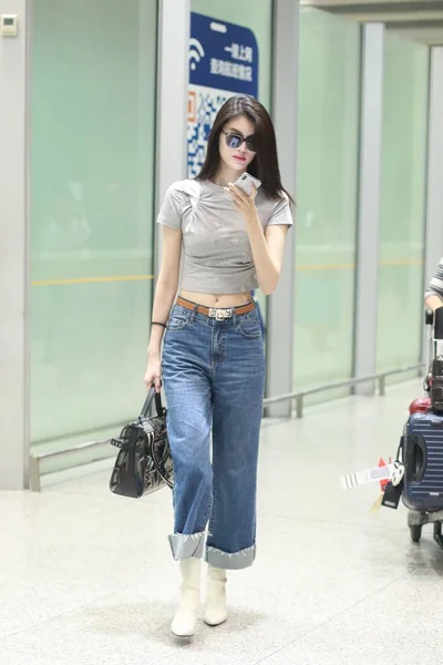 Chinees Model Sui Hij Hij Sui Arriveert Bij Beijing Capital — Stockfoto