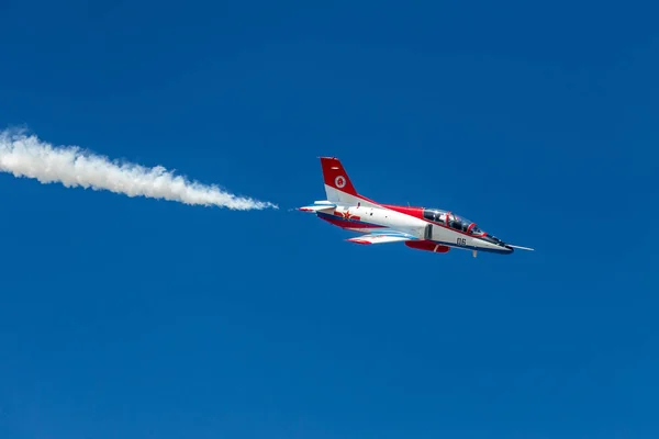 Los Aviones China Del Equipo Aerobático Hongying Decir Águila Roja — Foto de Stock