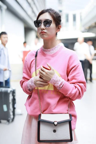 Chinese Actrice Jiang Shuying Arriveert Het Chengdu Shuangliu International Airport — Stockfoto