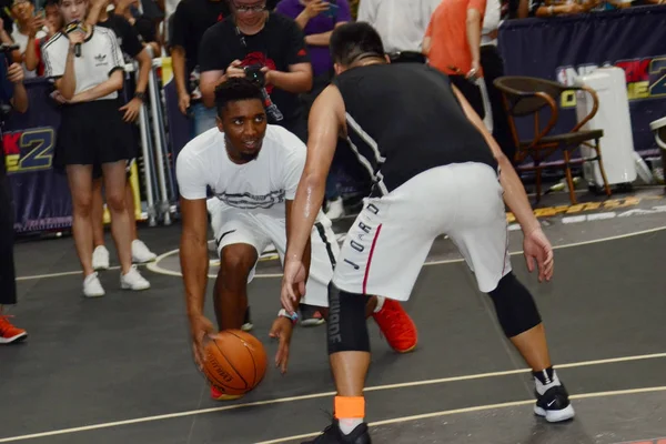 Star Nba Donovan Mitchell Mostra Sua Abilità Nel Basket Durante — Foto Stock