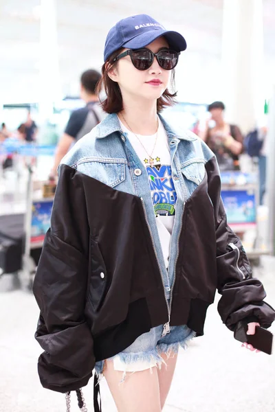 Actrice Chinoise Jing Tian Arrive Aéroport International Pékin Avant Son — Photo