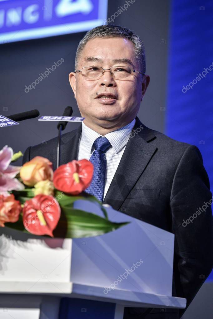 Li Yang, presidente de la Institución Nacional de Finanzas y Desarrollo ...