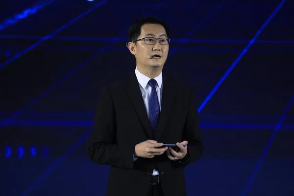 Pony Huateng Chairman Ceo Tencent Holdings Ltd Introduces Wechat Mini — Stockfoto