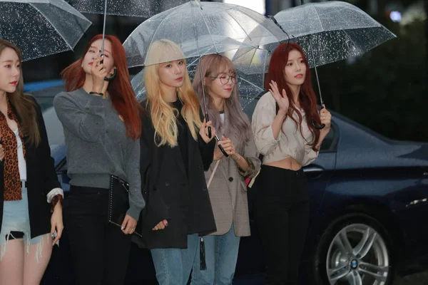 Miembros Del Grupo Femenino Surcoreano Chino Cosmic Girls También Conocido —  Fotos de Stock