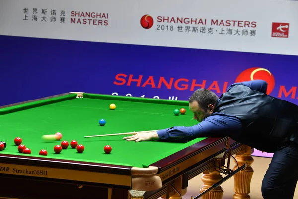 Stephen Maguire Skócia Játszik Egy Lövés Qingsong Kína Első Fordulóban — Stock Fotó