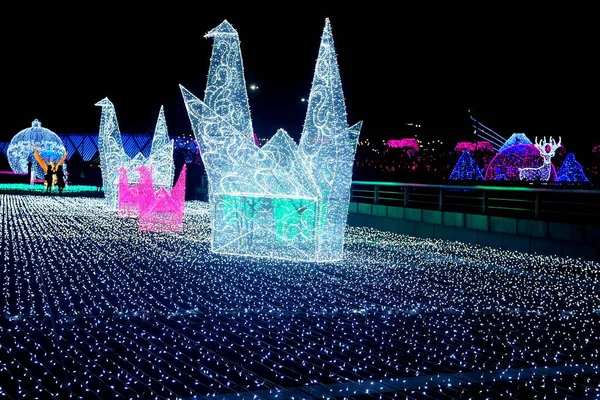 Gente Disfruta Espectáculo Luces Centro Deportivo Olímpico Fuzhou Haixia Ciudad — Foto de Stock