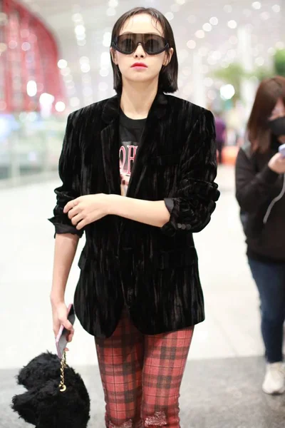 Čínská Zpěvačka Herečka Victoria Song Nebo Píseň Qian Dorazí Pekingském — Stock fotografie