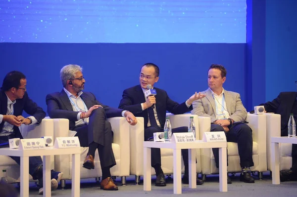 Wang Xing Centro Ceo Meituan Dianping Partecipa Sotto Forum Business — Foto Stock