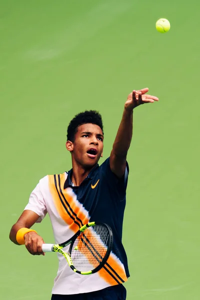 Felix Auger Aliassime Canada Sert Contre Yibing Chine Lors Leur — Photo