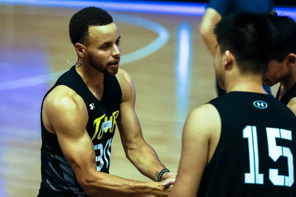 Nba Αστέρι Stephen Curry Των Γκόλντεν Στέιτ Γουόριορς Φοιτά Μιας — Φωτογραφία Αρχείου