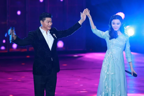 Çinli Oyuncu Fan Bingbing Doğru Babası Fan Tao Bir Filme — Stok fotoğraf