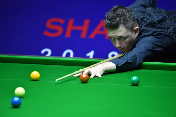 Kyren Wilson Της Αγγλίας Παίζει Έναν Πυροβολισμό Ρόνι Σάλιβαν Της — Φωτογραφία Αρχείου