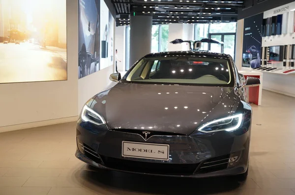 Auto Elettrica Tesla Model Mostra Negozio Distribuzione Tesla Shanghai Cina — Foto Stock