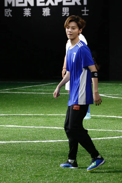 Chinese Actor Singer Han Attends Oreal Friendly Football Match Beijing — Stock Photo, Image