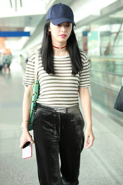 Actriz China Yao Chen Llega Aeropuerto Internacional Beijing Capital Antes — Foto de Stock