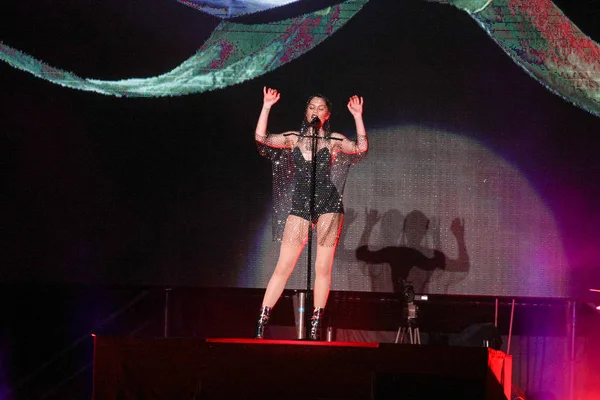 台湾の彼女の のツアー 2018 日中にコンサートで実行する英国の歌手ソング ライターのジェシー — ストック写真