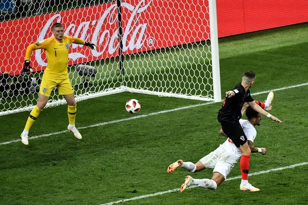 Ivan Perisic Aus Kroatien Vorne Schießt Ein Tor Gegen England — Stockfoto