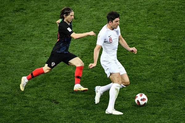 Harry Maguire Inglaterra Certo Desafia Luka Modric Croácia Sua Partida — Fotografia de Stock