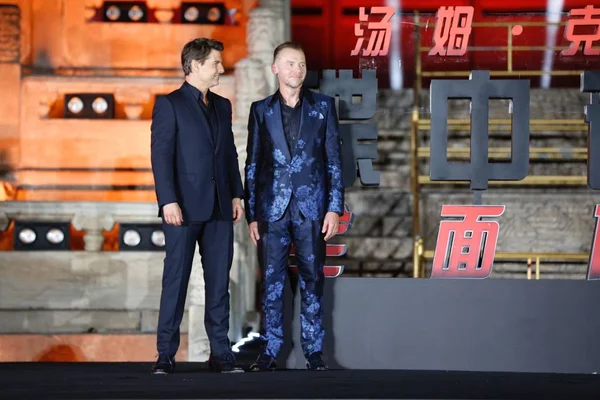 美国演员兼制片人汤姆 克鲁斯 和英国演员西蒙 皮格出席了2018年8月29日在中国北京举行的电影 不可能的 的中国首映式 — 图库照片