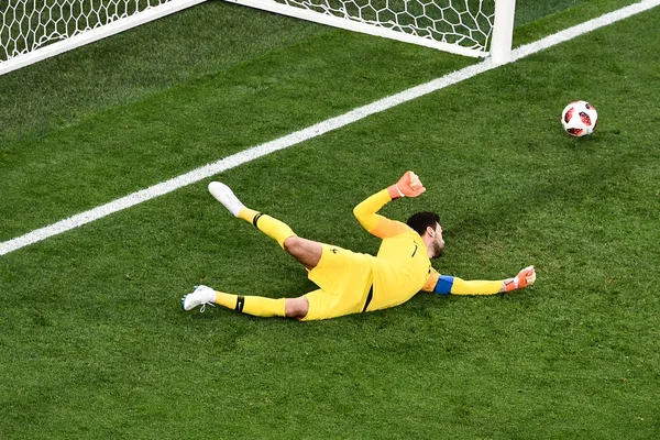 Kapus Hugo Lloris Franciaország Megpróbálja Menteni Egy Lövés Belgium Által — Stock Fotó