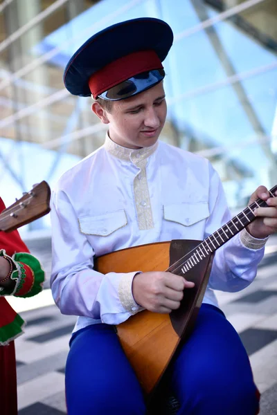 Belgická Fanoušky Zpívat Tančit Místní Folklórní Soubory Před Kolem Mezi — Stock fotografie