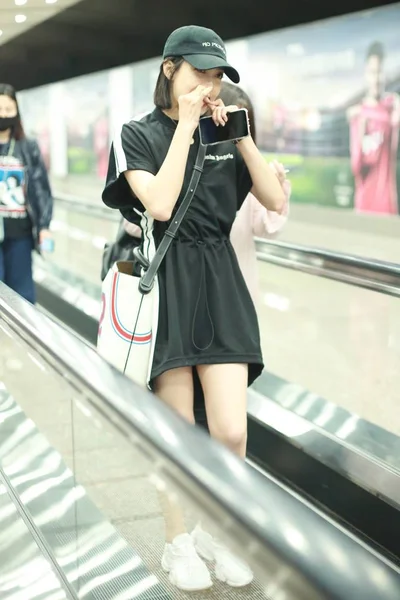 Chinese Zangeres Actrice Victoria Song Song Qian Afgebeeld Als Beijing — Stockfoto