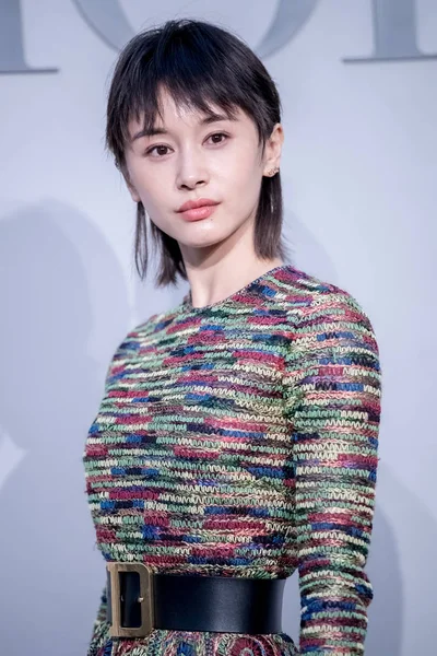 Chiński Model Aktorka Olivia Wang Lub Wang Ziwen Przybywa Promocyjne — Zdjęcie stockowe