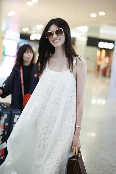 Mannequin Chinois Sui Est Photographié Dans Aéroport Shanghai Chine Juillet — Photo