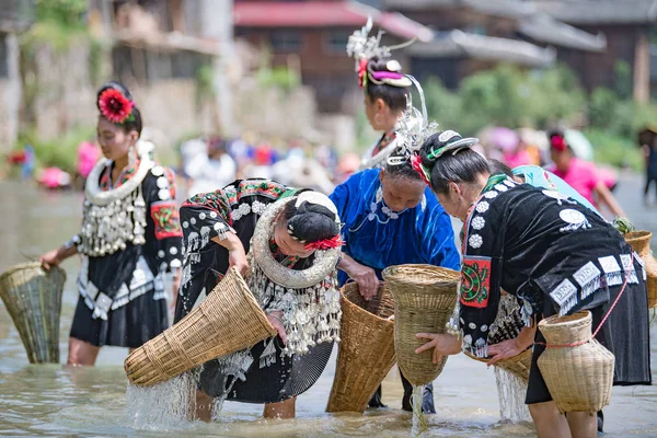 Čínský Lid Etnické Menšiny Miao Oslavit Přípevnění Festival Nangong Města — Stock fotografie