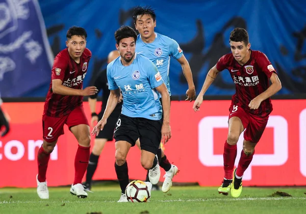 Argentine Football Player Nicolas Gaitan Center Dalian Yifang Passes Ball — Stock Photo, Image