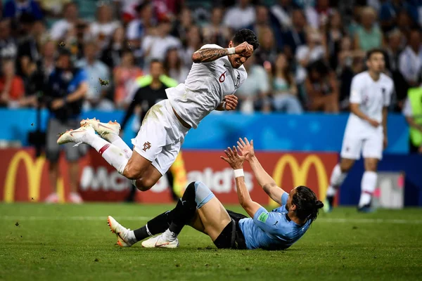 Martin Caceres Urugwaju Poniżej Wyzwania Jose Fonte Portugalii Rundzie Mecz — Zdjęcie stockowe