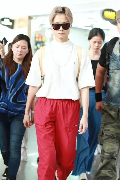 Chanteur Chinois Yuchun Est Photographié Aéroport International Pékin Chine Août — Photo