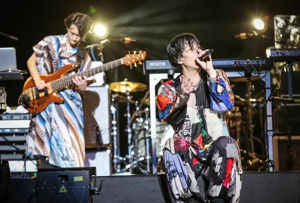 Miembros Banda Rock Japonesa Radwimps Tocan Durante Concierto Radwimps Asia — Foto de Stock