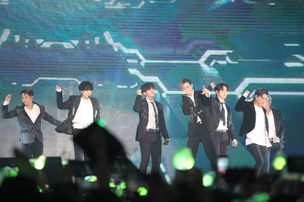 Membros Boy Band Sul Coreana Got7 Apresentam Durante Concerto Turnê — Fotografia de Stock