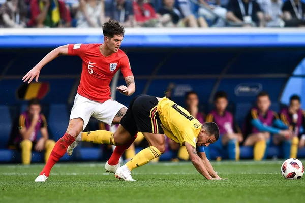 Eden Hazard Bélgica Derecha Ensuciado Por John Stones Inglaterra Partido — Foto de Stock