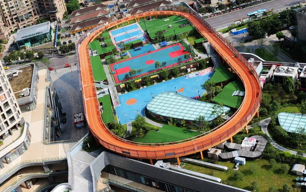 Légi Felvétel Stadion Épült Tetőn Egy Bevásárlóközpont Chongqing Kína 2018 — Stock Fotó