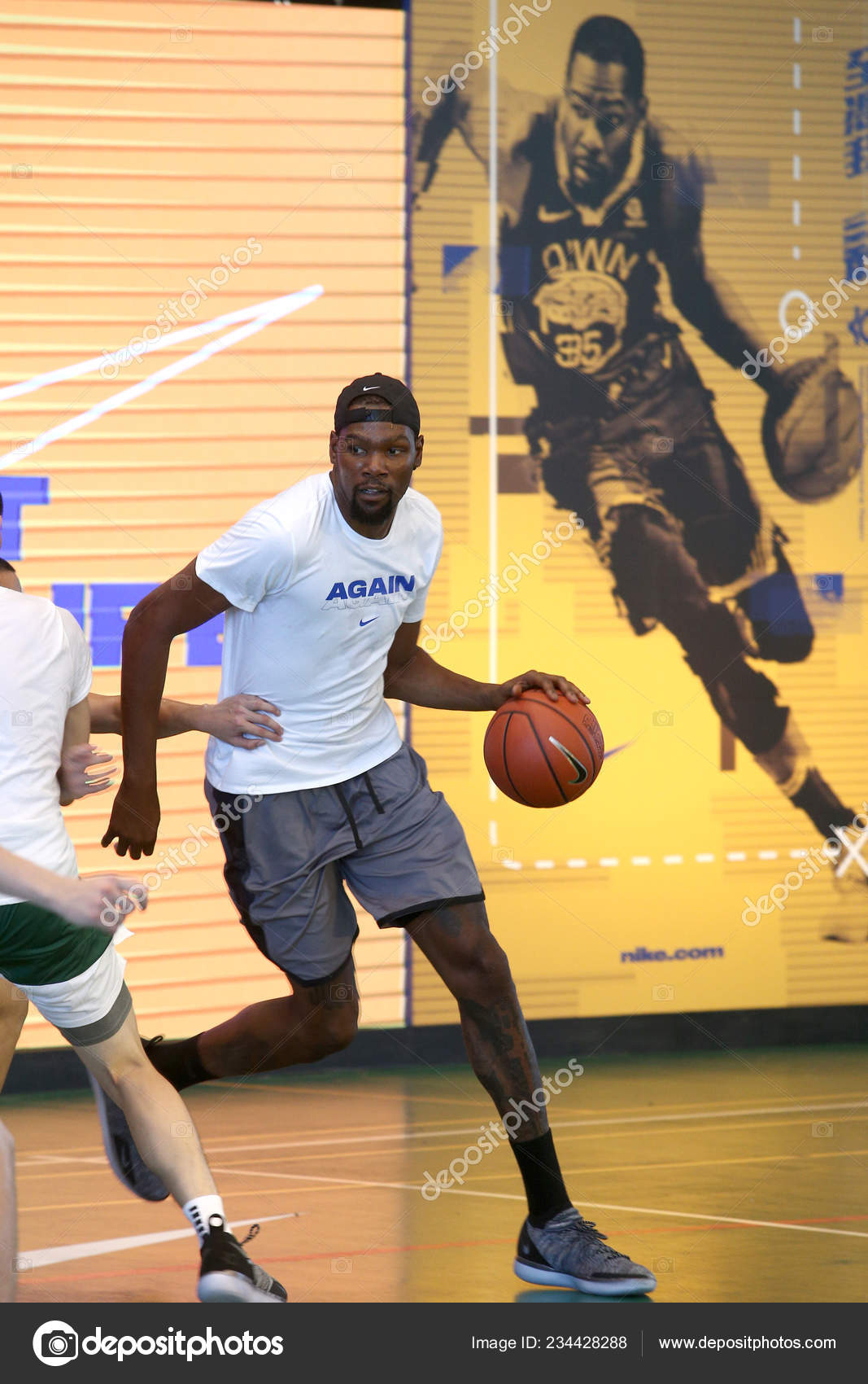 nike basketball player