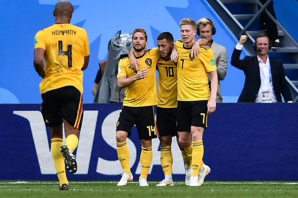 Eden Hazard Zweiter Rechts Aus Belgien Feiert Mit Seinen Teamkameraden — Stockfoto
