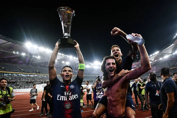 Thiago Silva Esquerda Paris Saint Germain Segura Troféu Campeão Lado — Fotografia de Stock