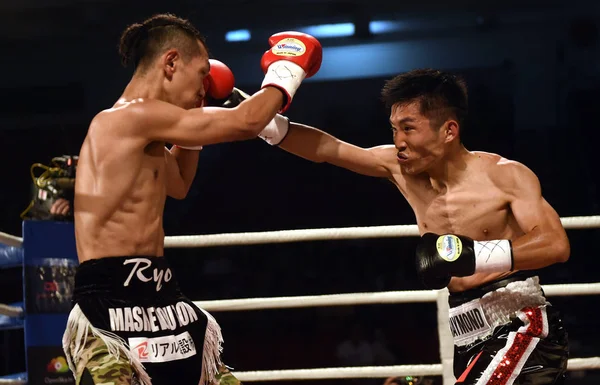 Raymond Poon Kai Ching Hong Kong Derecha Compite Contra Ryo — Foto de Stock