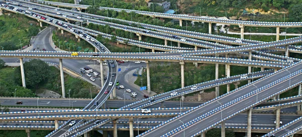 Этой Воздушной Точки Зрения Автомобили Ездят Пятиуровневому Эстакаде Хуанжуань Районе — стоковое фото