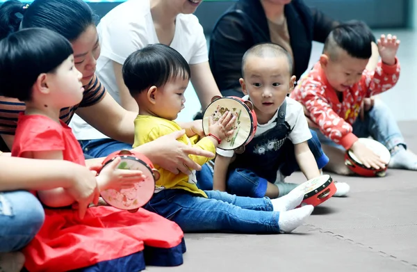 Chinese Children Have Fun Hospital Nanjing City East China Jiangsu — Stock Photo, Image