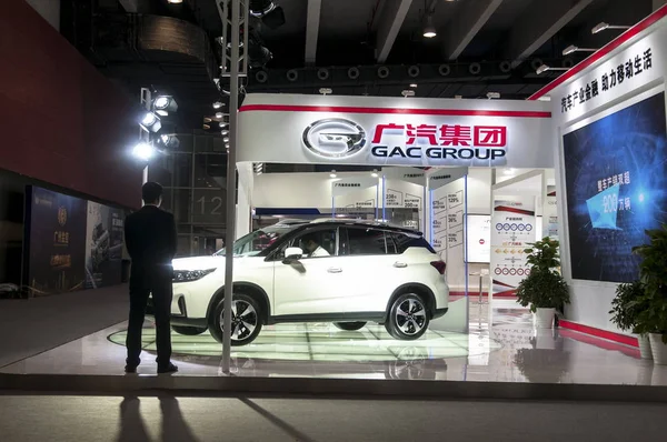 Emberek Látogatása Állvány Guangzhou Automobile Group Ltd Gac Csoport Során — Stock Fotó