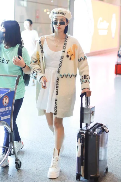 Cantante Actriz China Victoria Song Song Qian Llega Aeropuerto Internacional —  Fotos de Stock