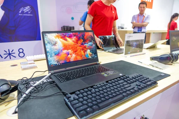 Laptop Computers Display Stand Xiaomi 10Th Surfing Smart Ecosystem Expo — Stock Photo, Image